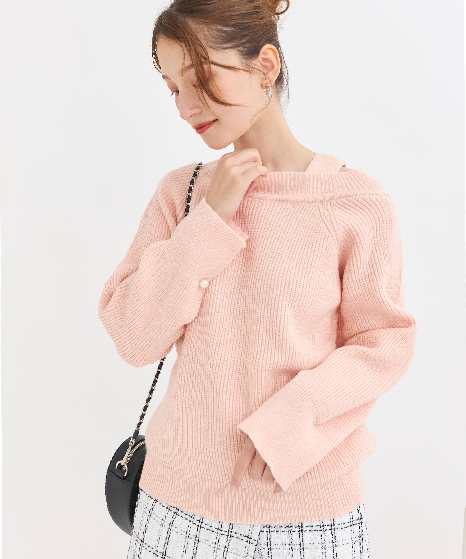 SALE‼【Crea titty&Co.PETIT 】アシンメトリーショルダーニットトップス